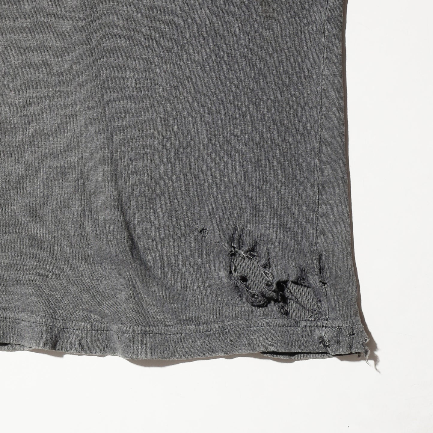 vintage 1997's faith no more "australian tour" broken t-shirt