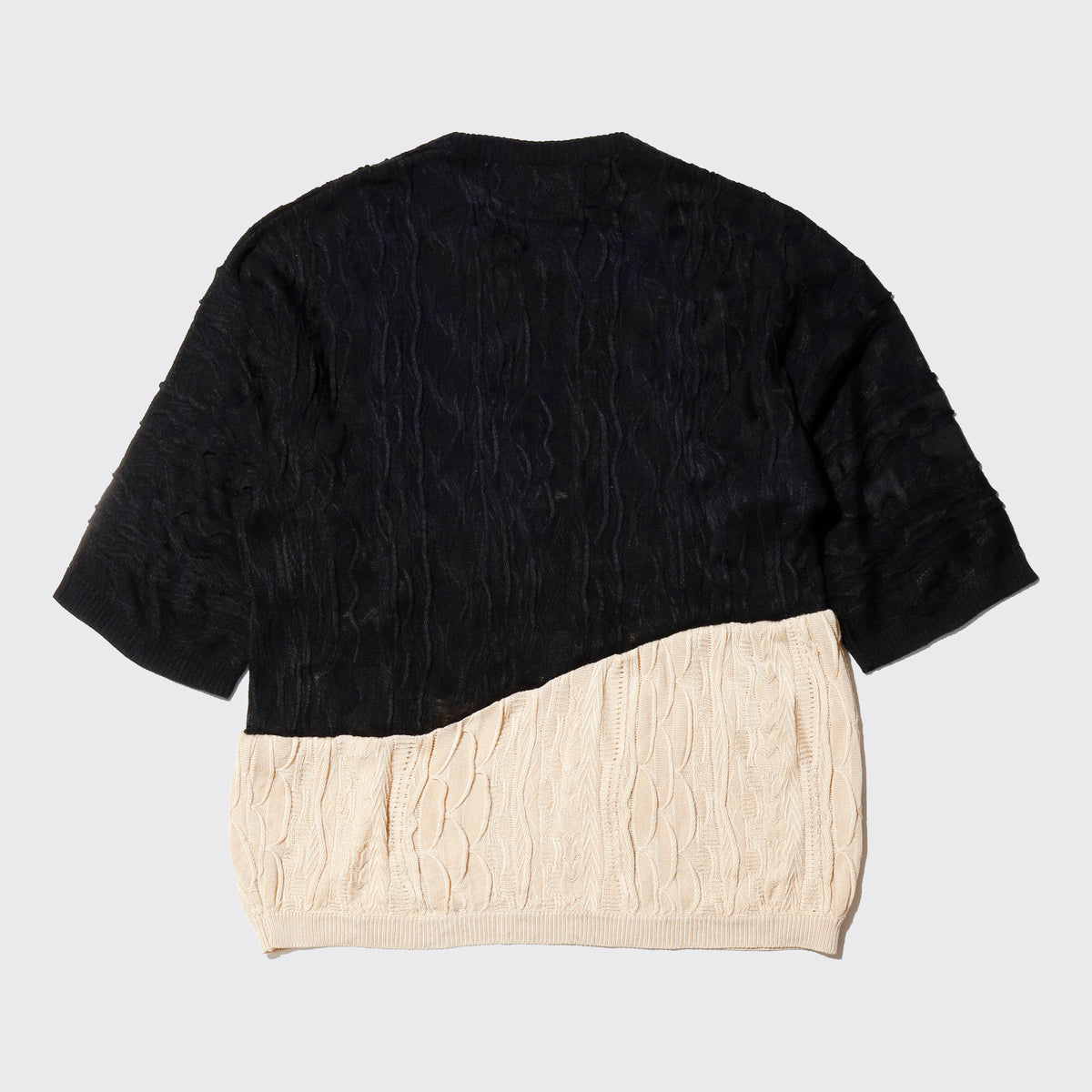 *one-off switched 3d knit h/s