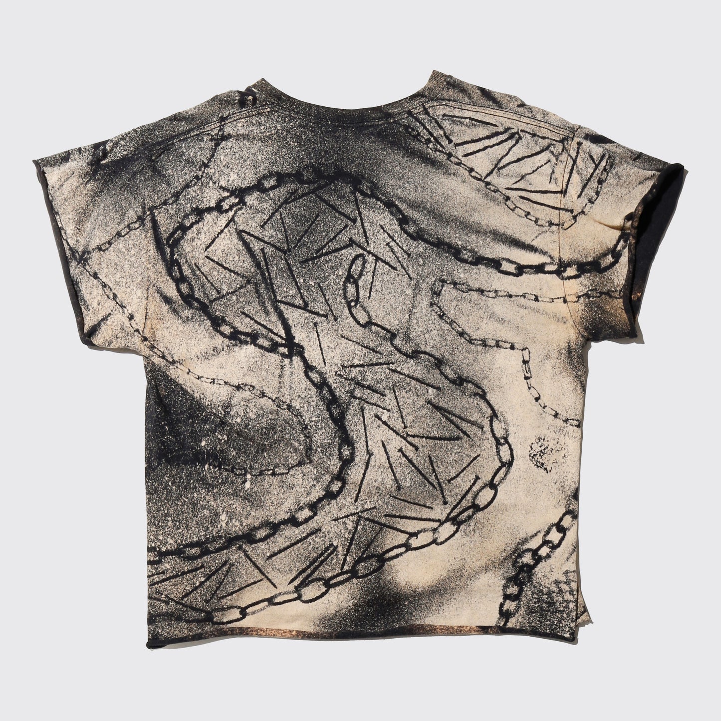 vintage dust spray chain t-shirt