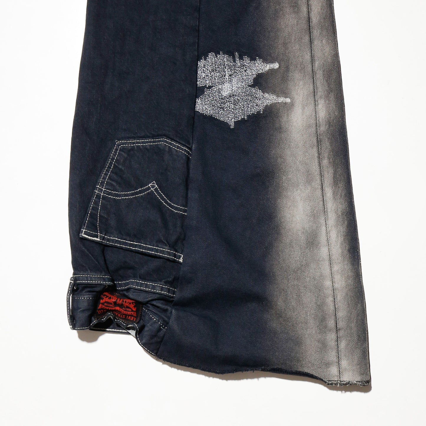 *one-off dia cut upside down jeans