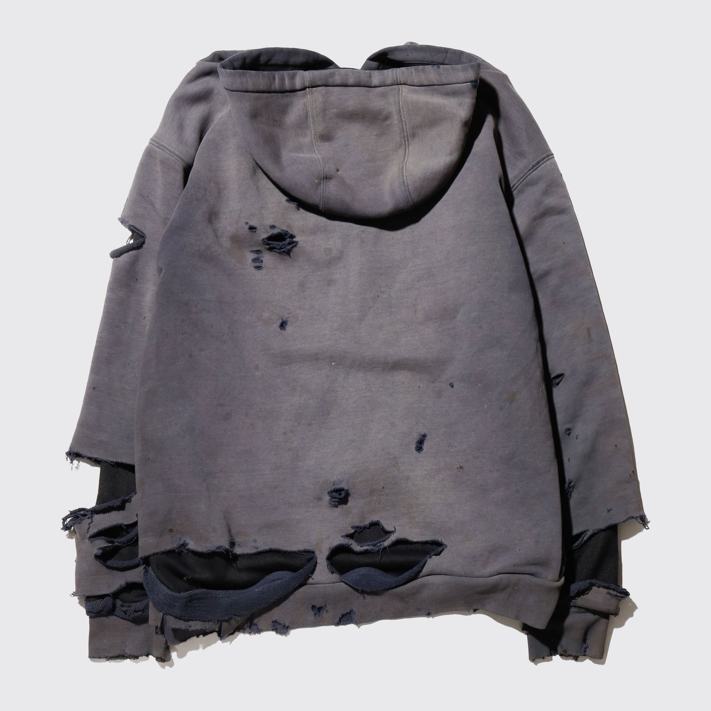 *one-off 00's broken dust active hoodie, with aging kapper badge