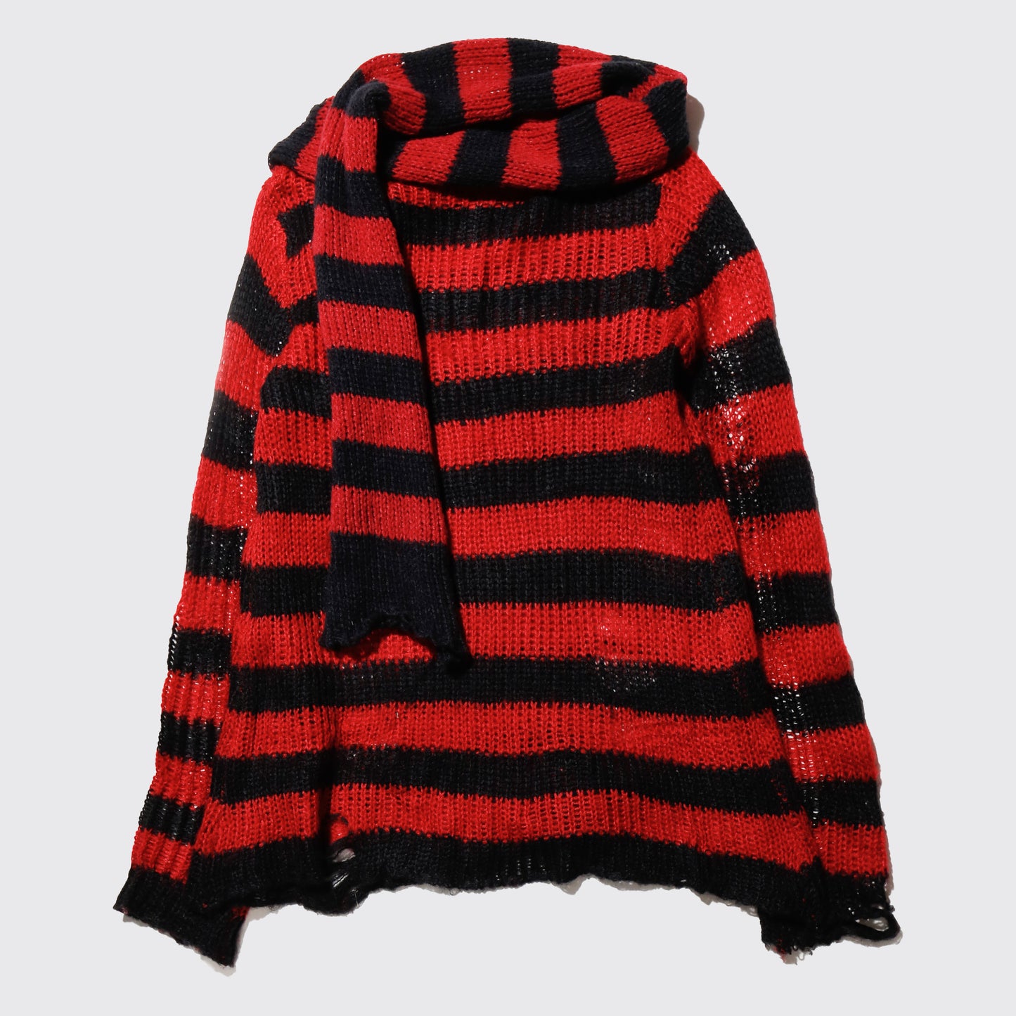 *one-off with muffler border sweater