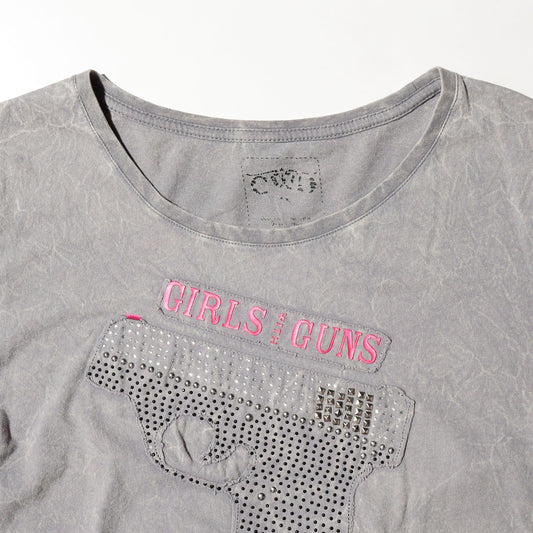 vintage 00's girls with guns studs pistol t-shirt