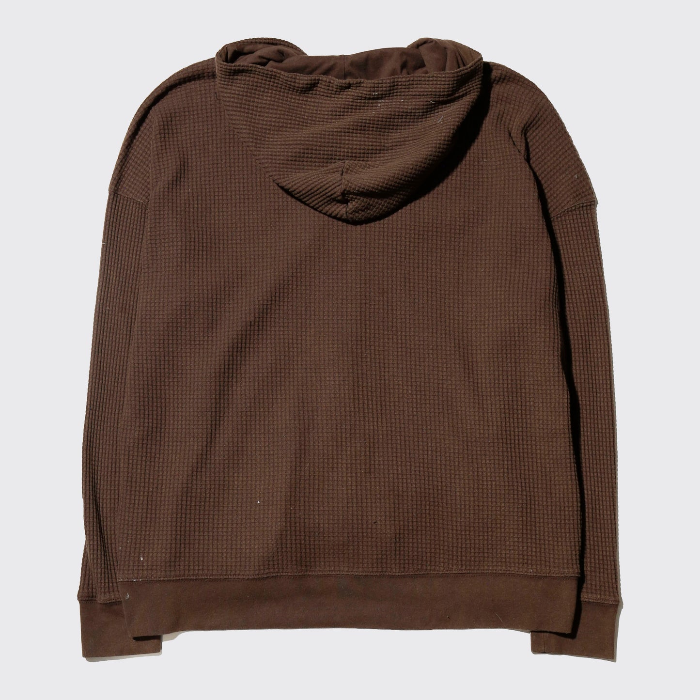 *one-off "the world is yours" hand screen waffle hoodie