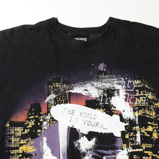 *one-off "the world is yours" hand screen n/s t-shirt