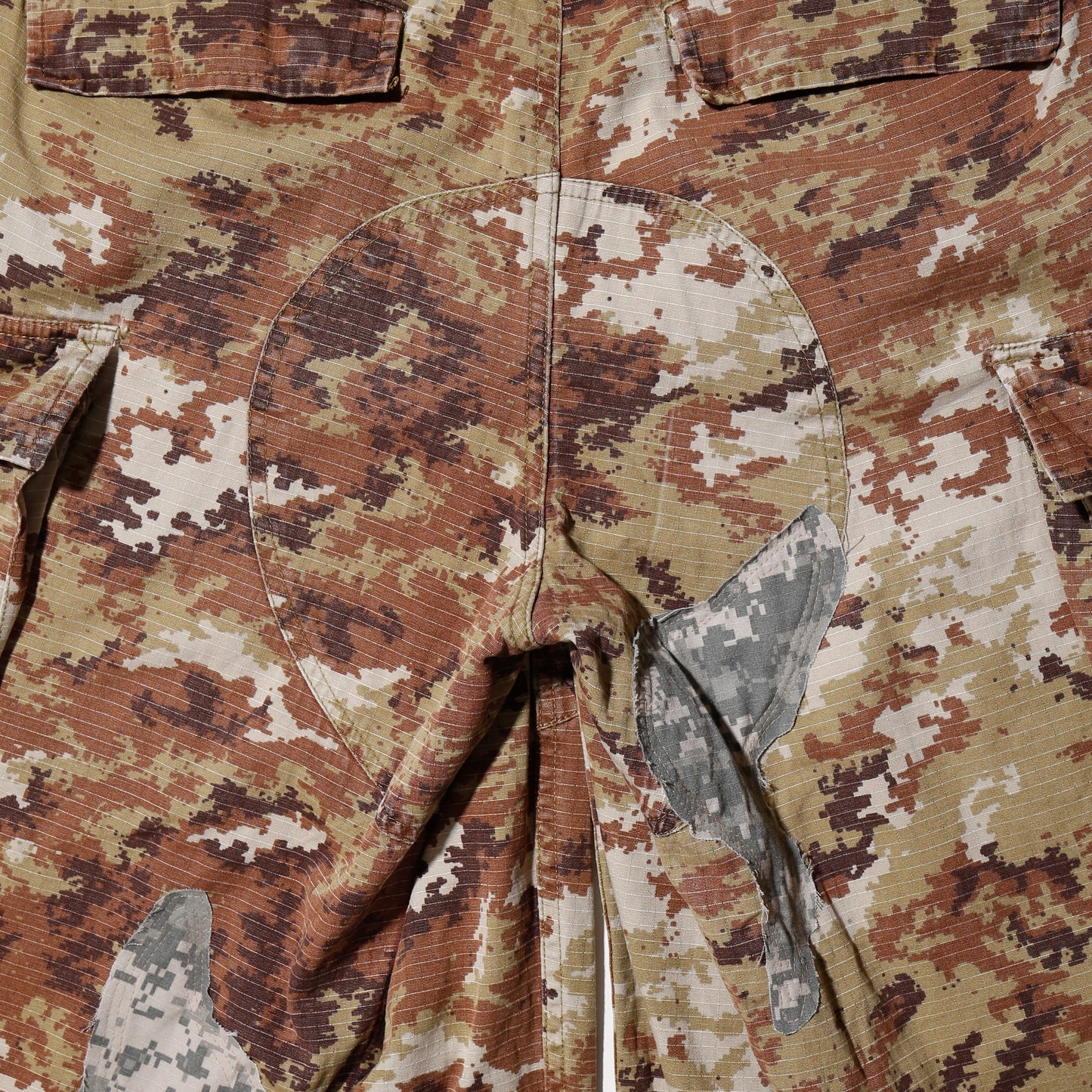 remake digital camo wide cargo shorts