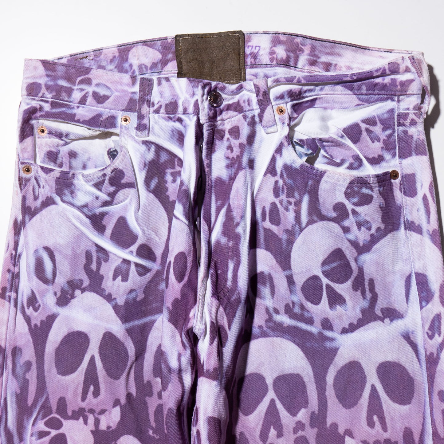vintage skull transfer jeans