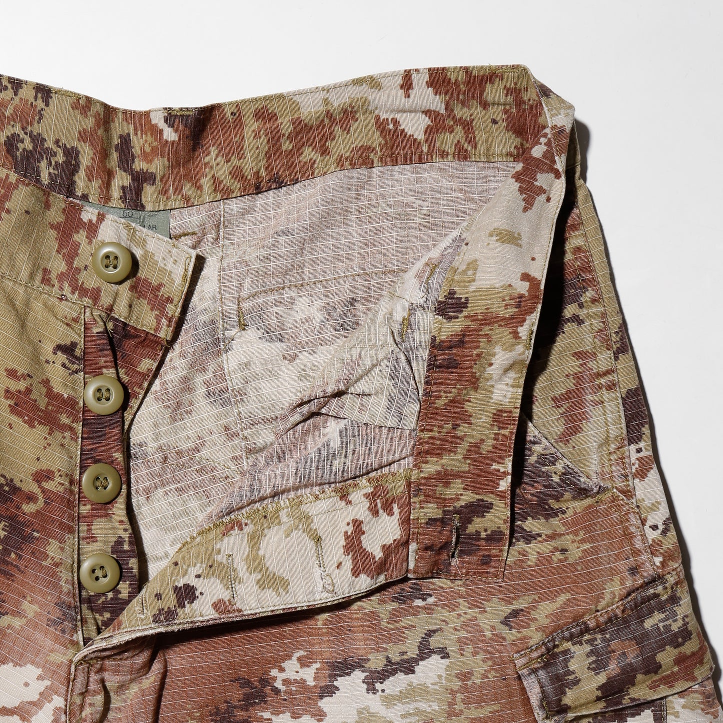 remake digital camo wide cargo shorts