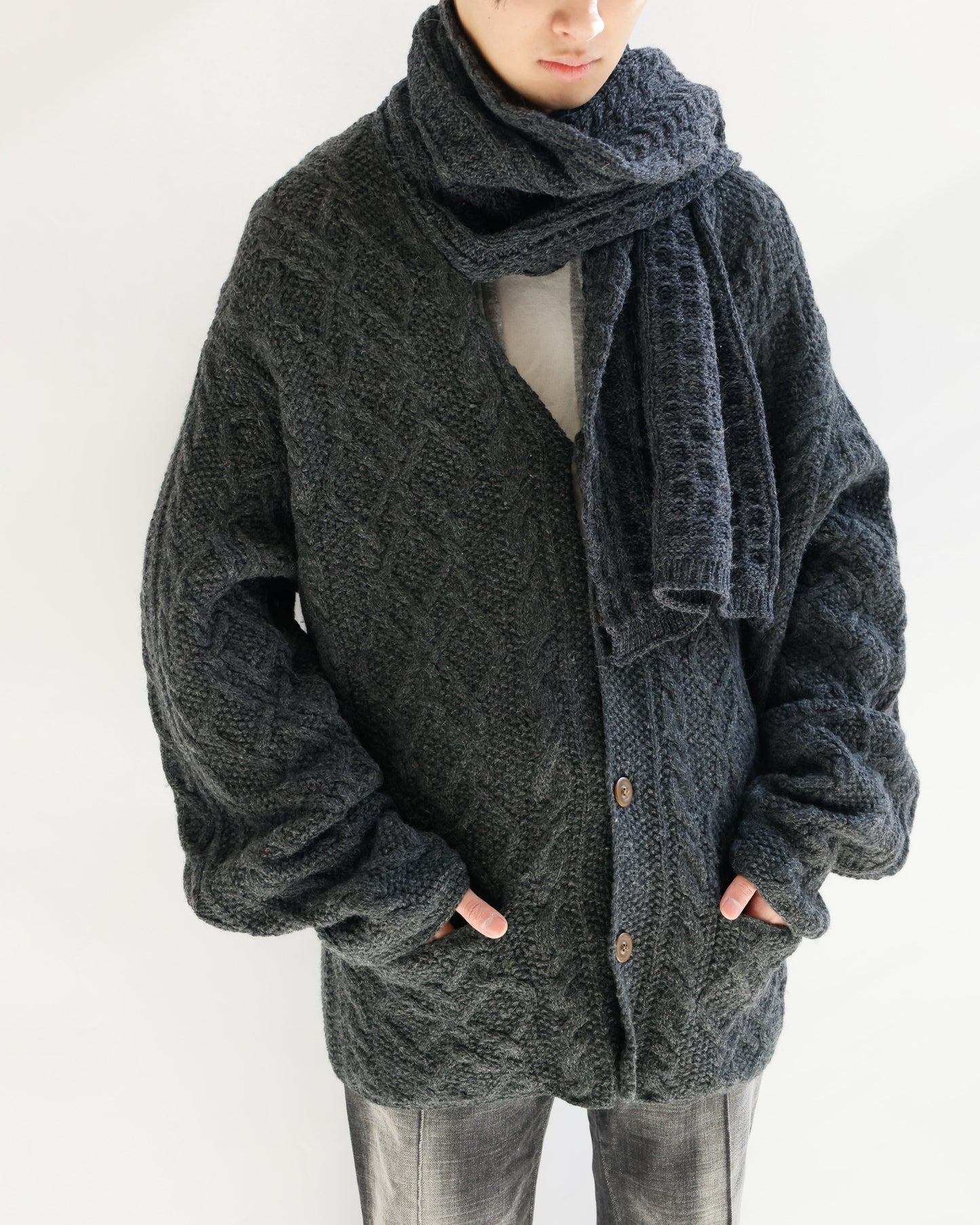 *one-off with muffler wide fishermen cardigan