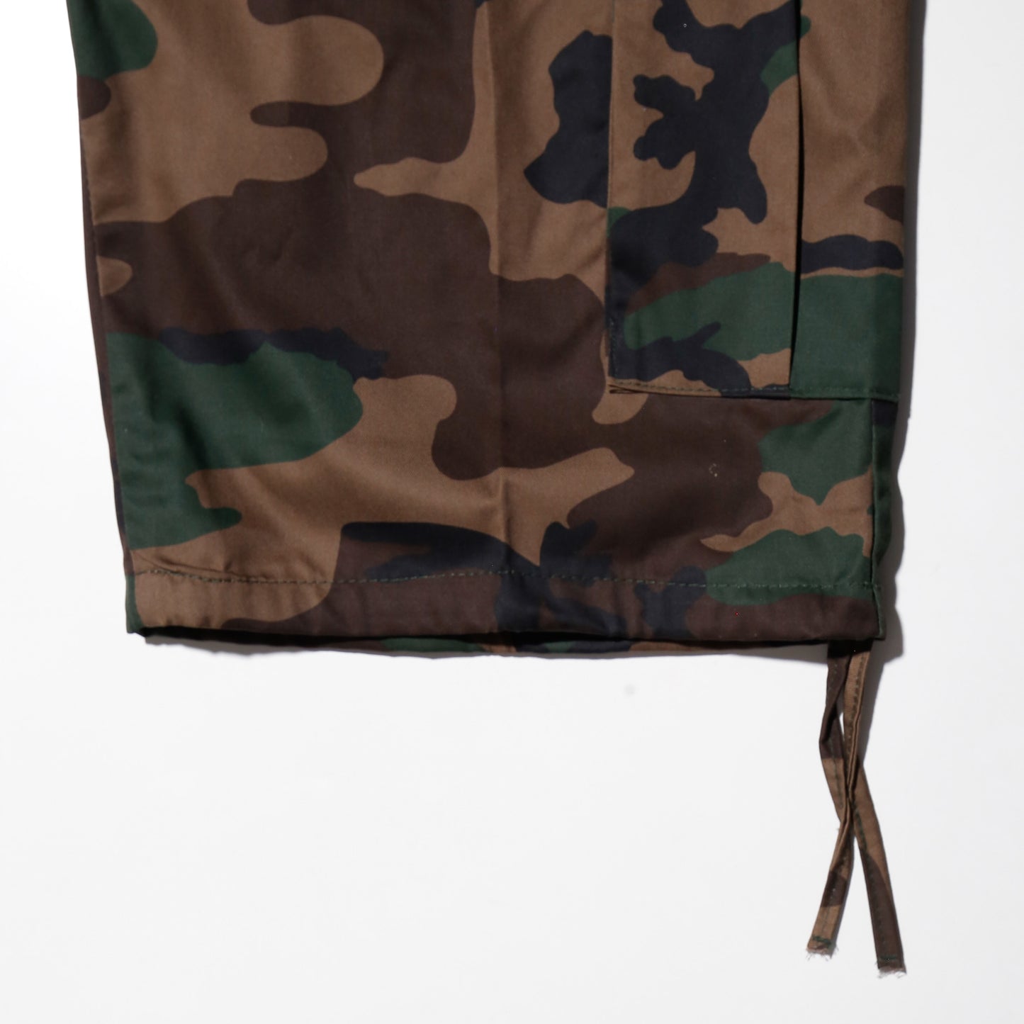 vintage belted wide camoflage shorts
