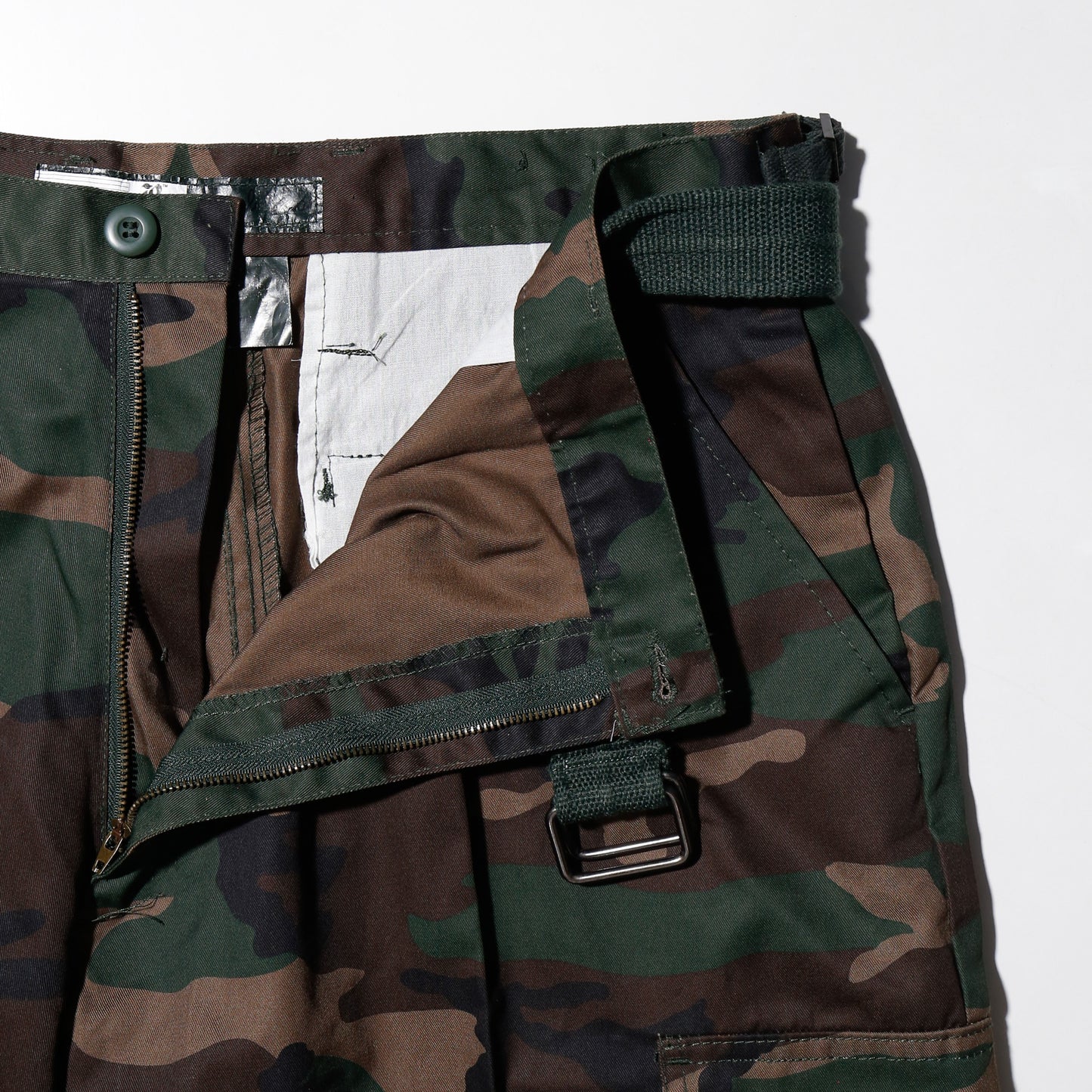 vintage belted wide camoflage shorts