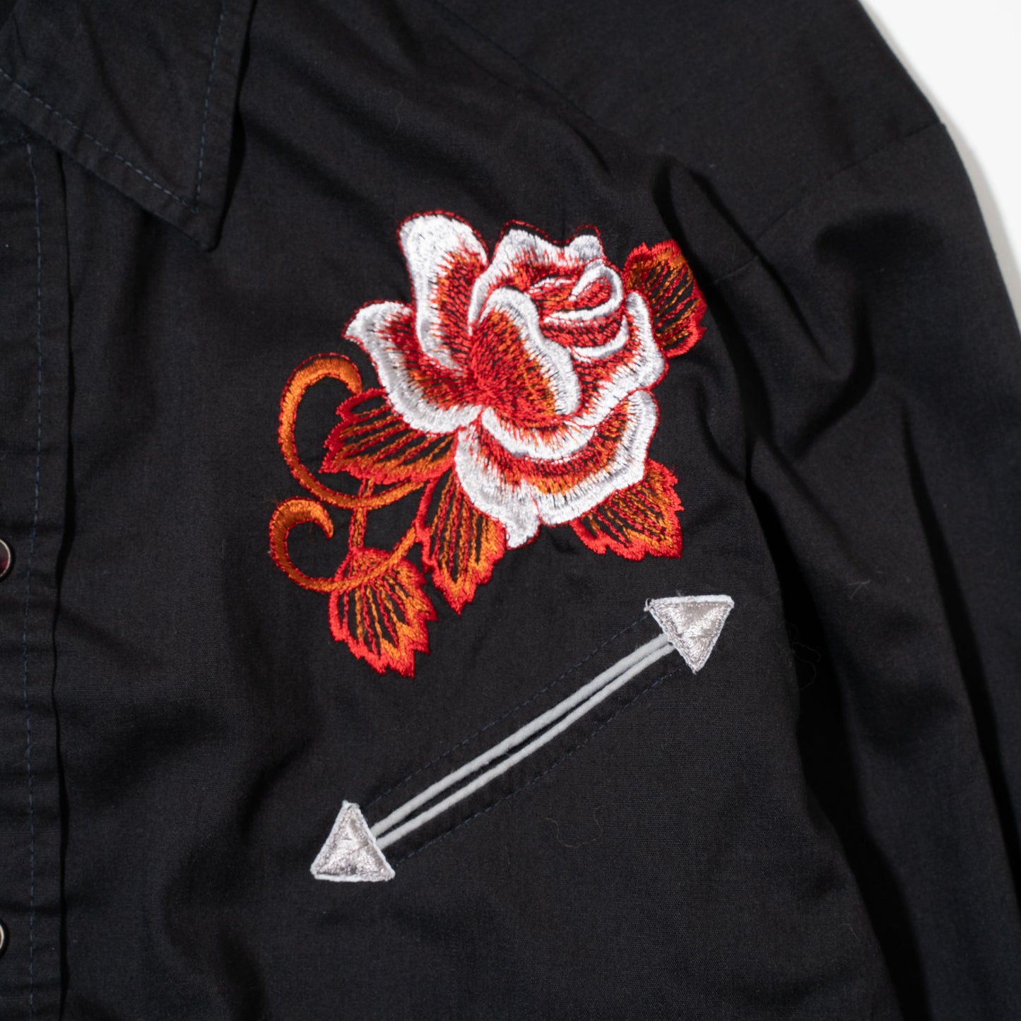 vintage HbarC resized short rose western shirt
