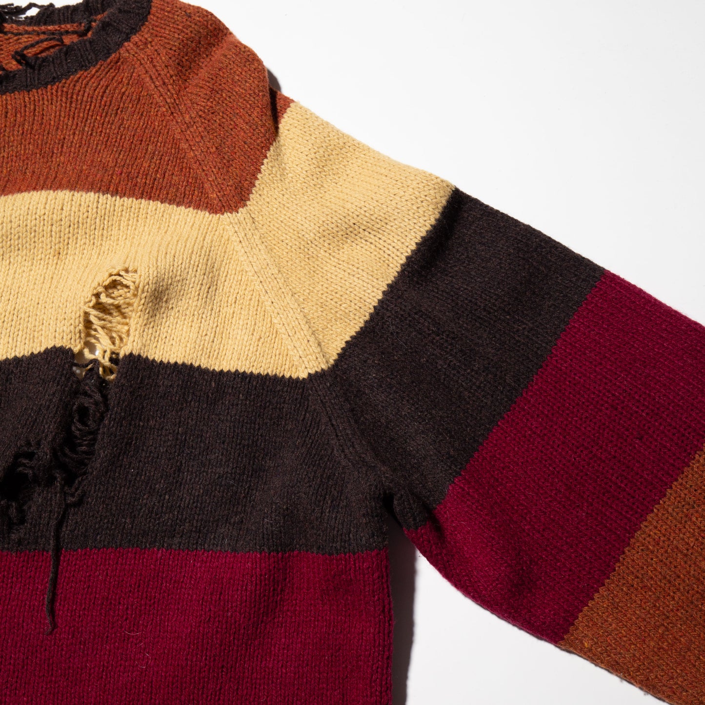 vintage broken border sweater