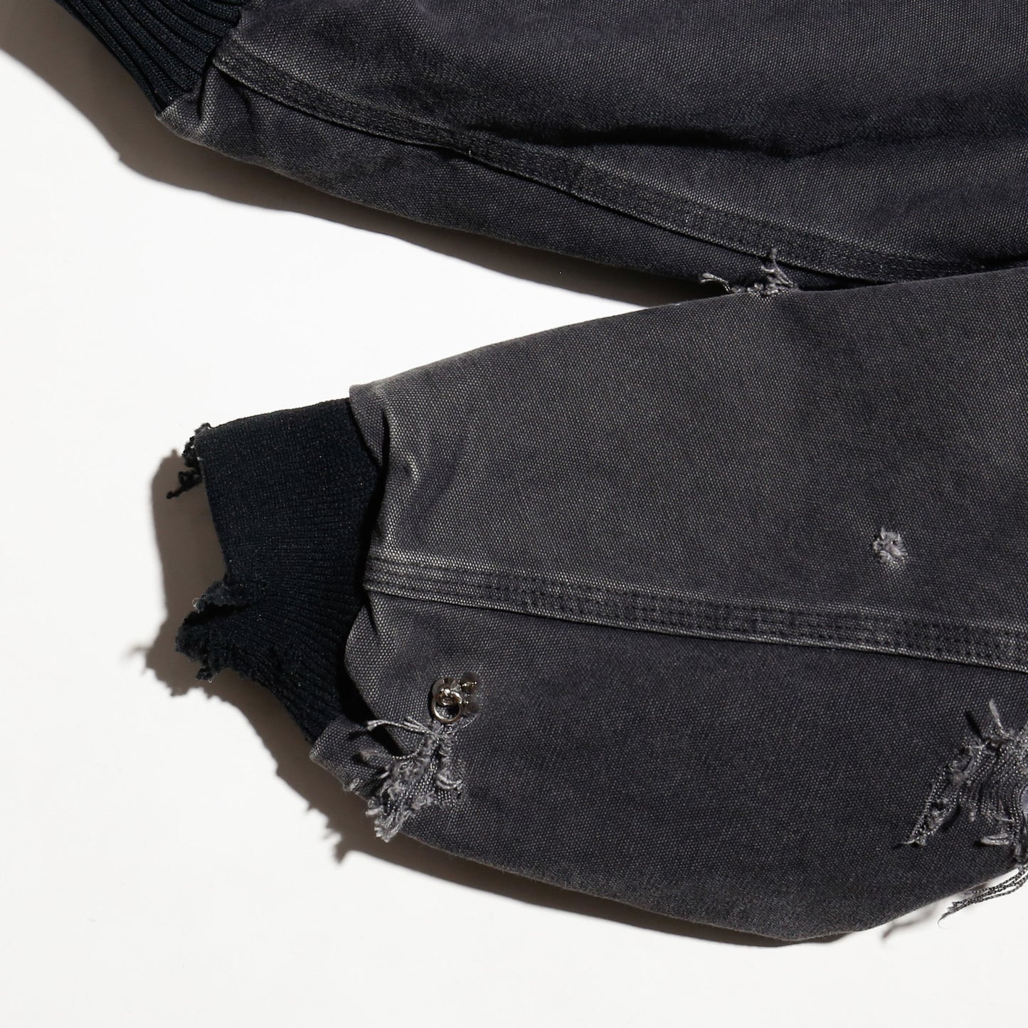 *one-off carhartt studs broken active jacket