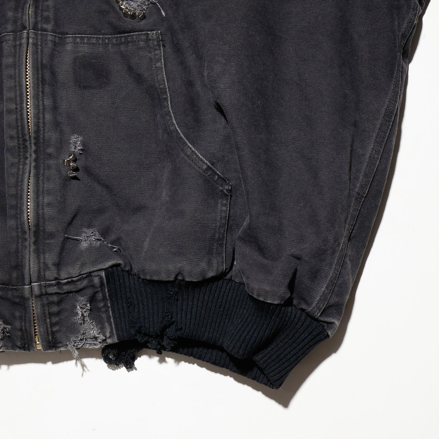 *one-off carhartt studs broken active jacket