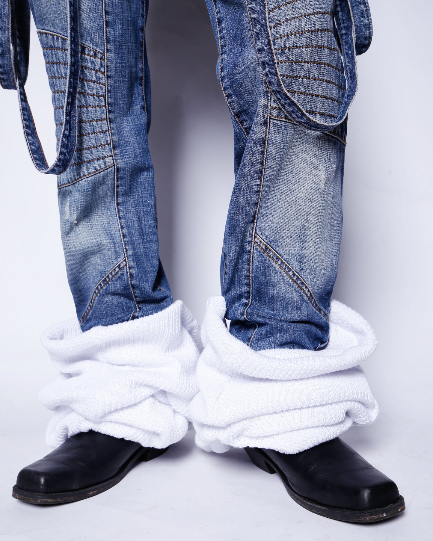 *one-off loose socks jeans