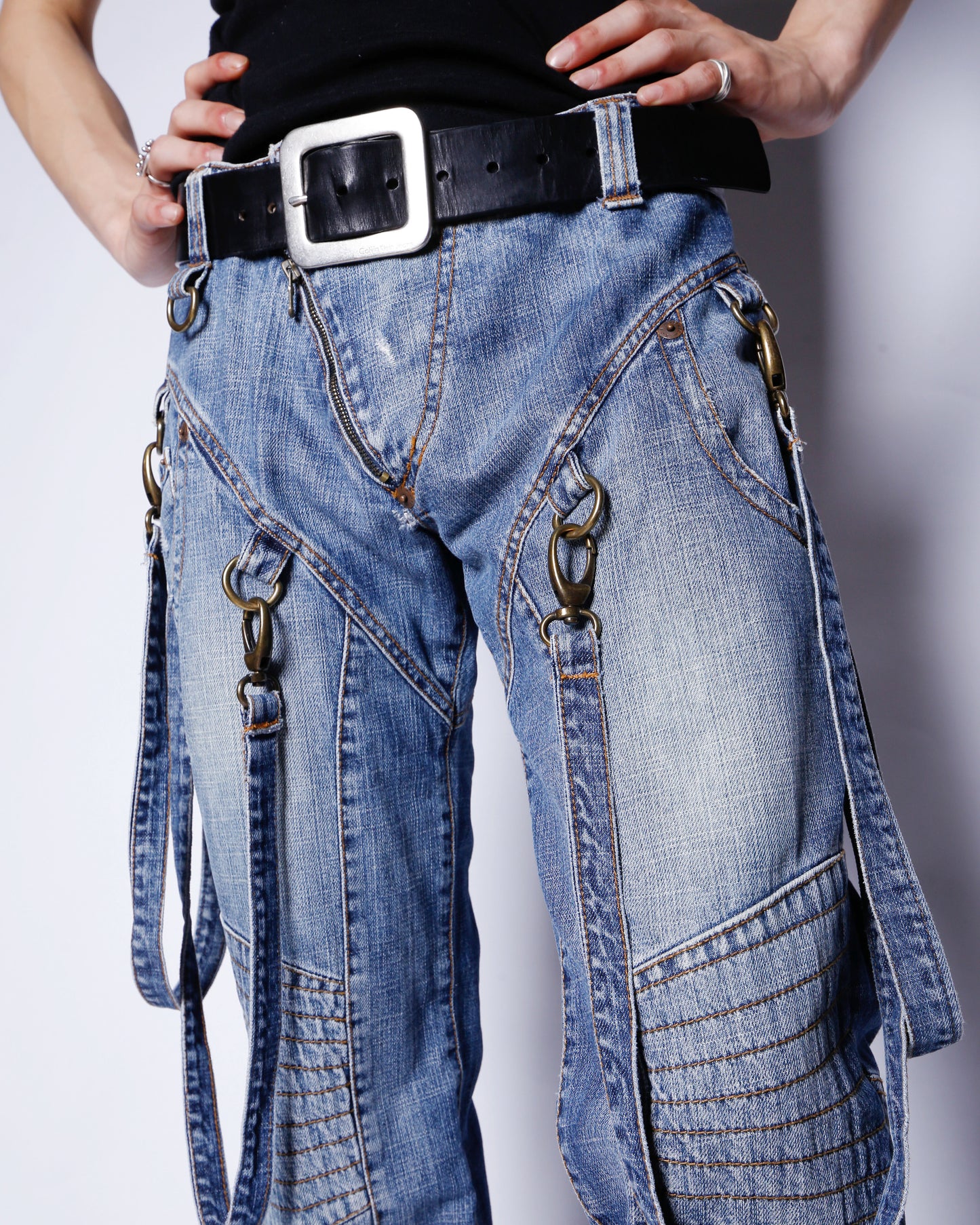 *one-off loose socks jeans