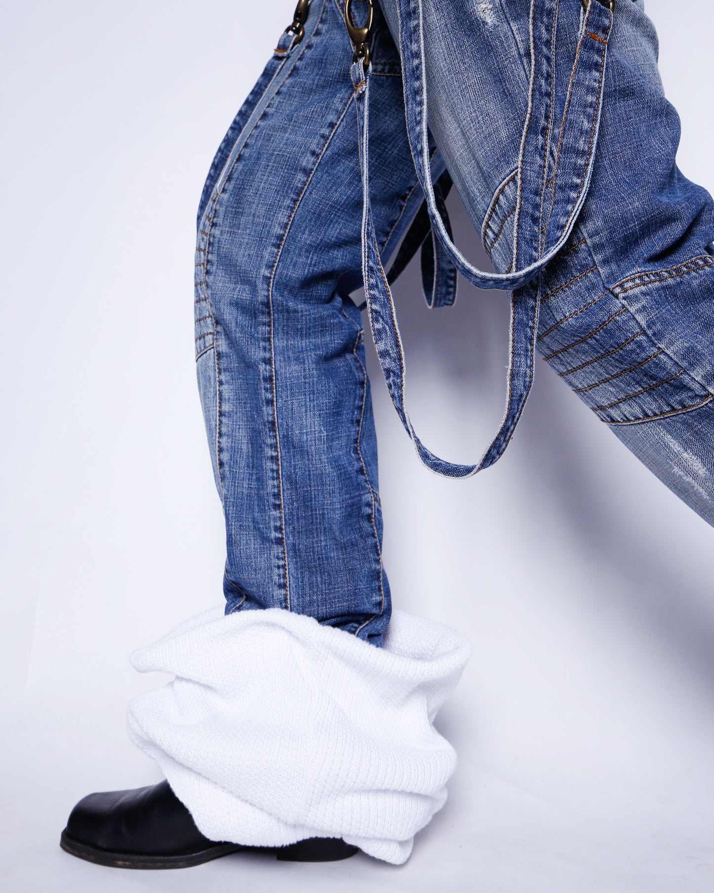 *one-off loose socks jeans