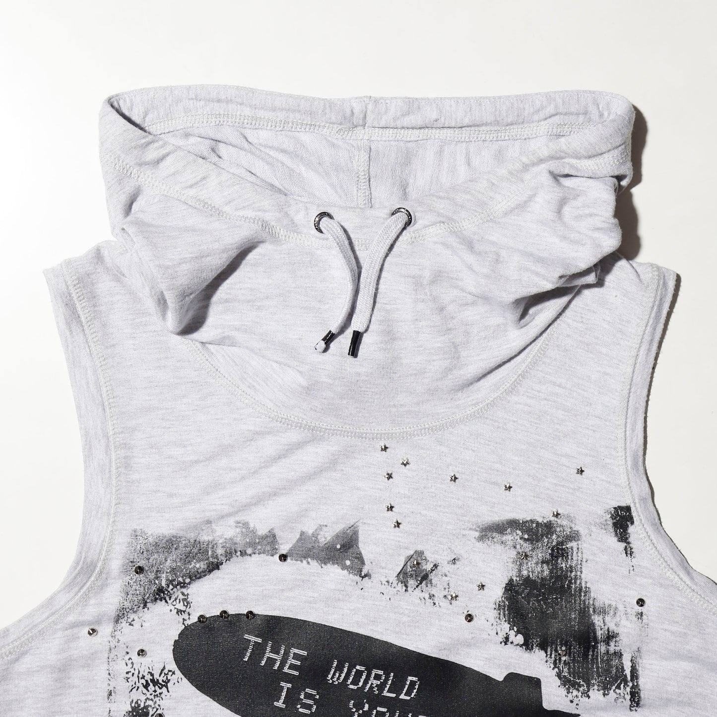 *one-off "the world is yours" hand screen n/s hoodie
