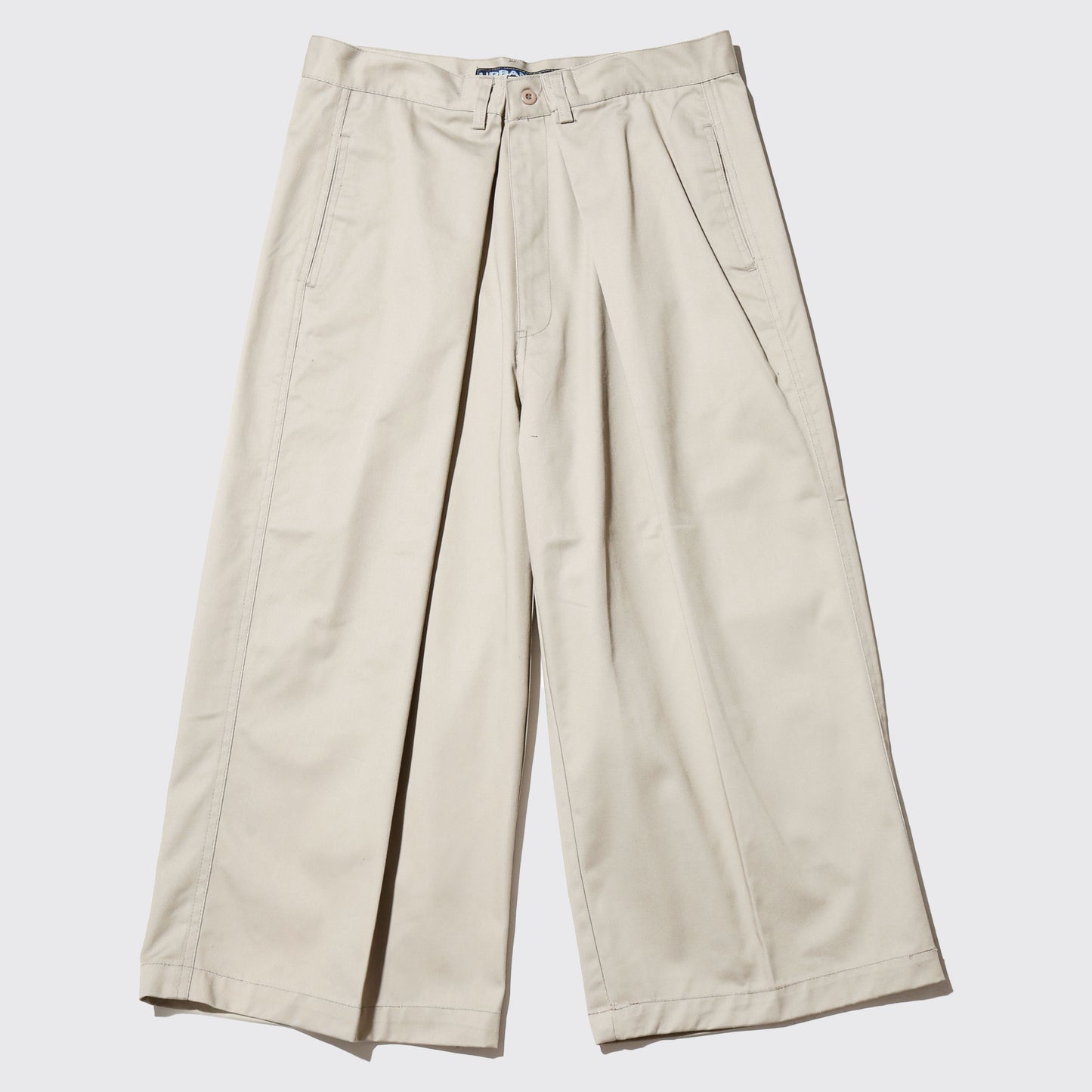 *one-off center tuck chino shorts