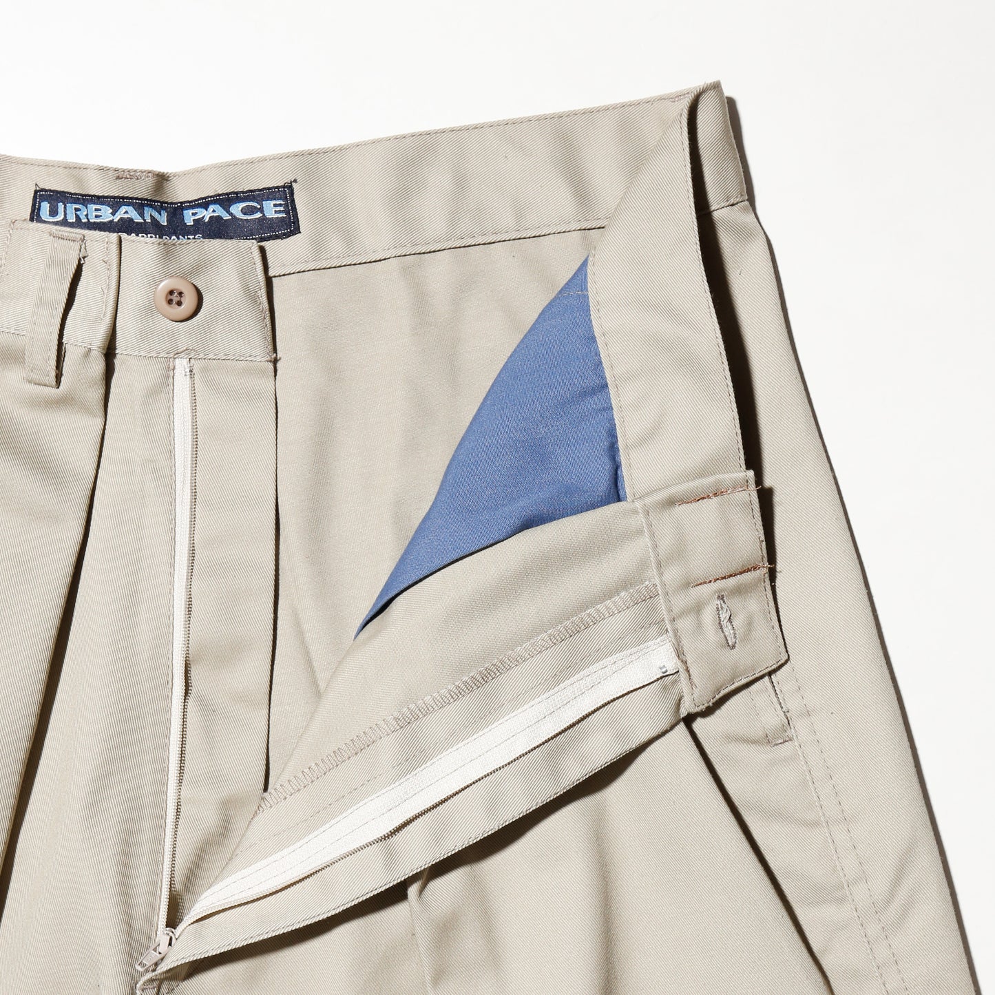 *one-off center tuck chino shorts