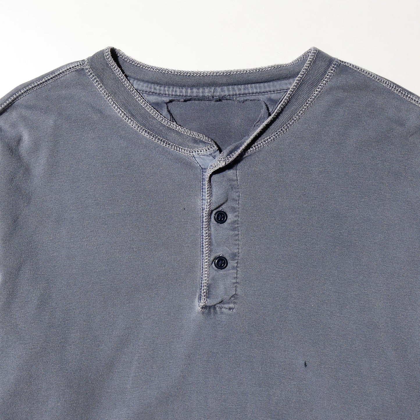 *one-off broken henry neck cut sew