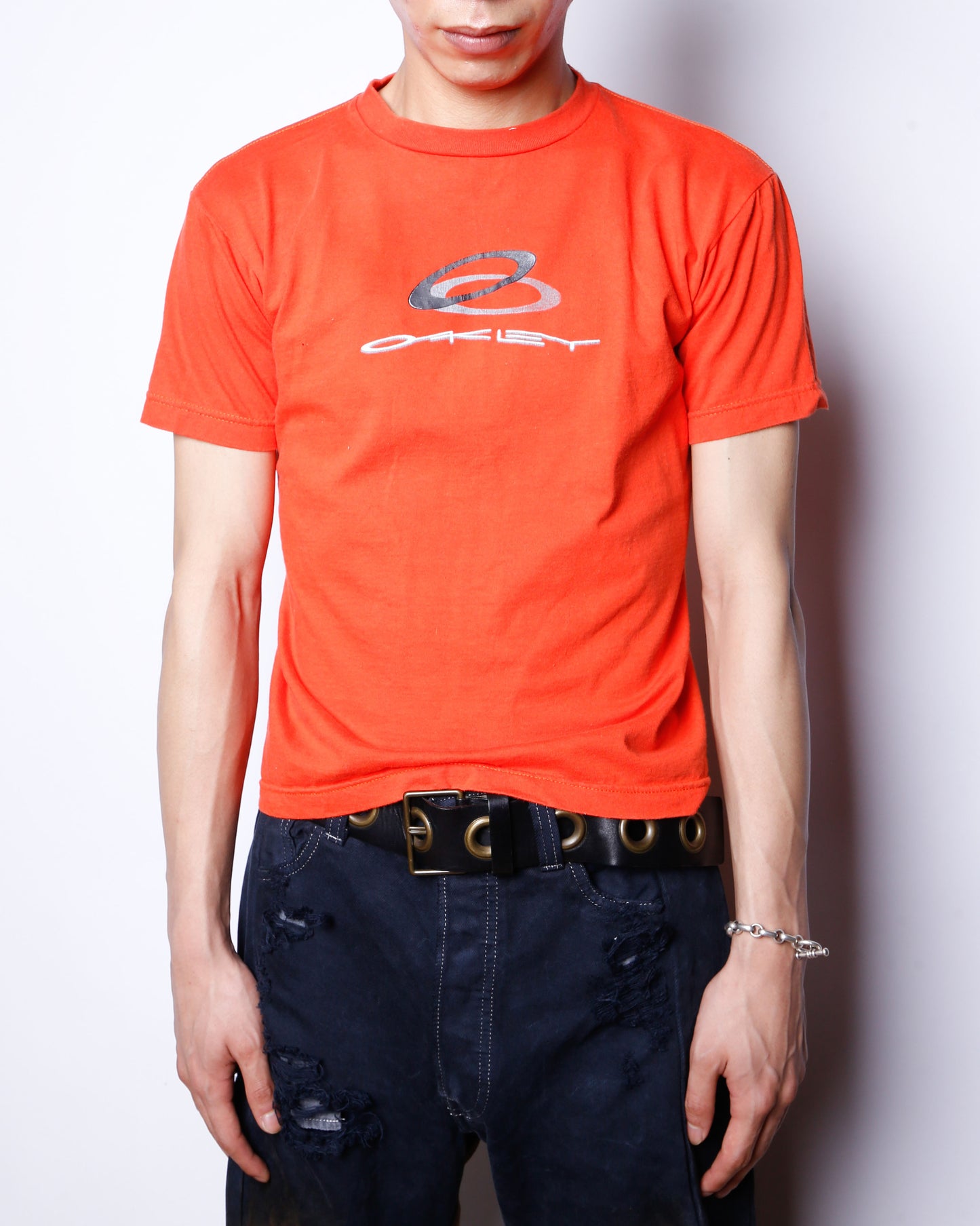 vintage 90-00's Oakley Software icon sell out t-shirt