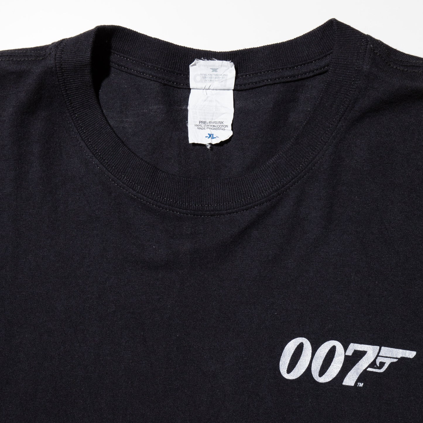 vintage 00's 007 t-shirt