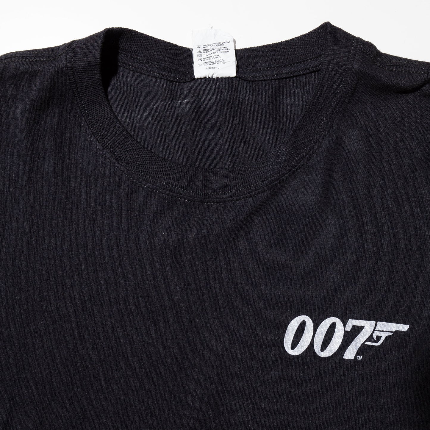vintage 00's 007 t-shirt