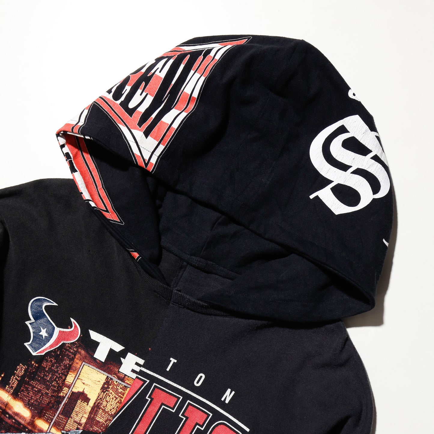 *one-off hybrid hooded cut sew, with detachable gloves
