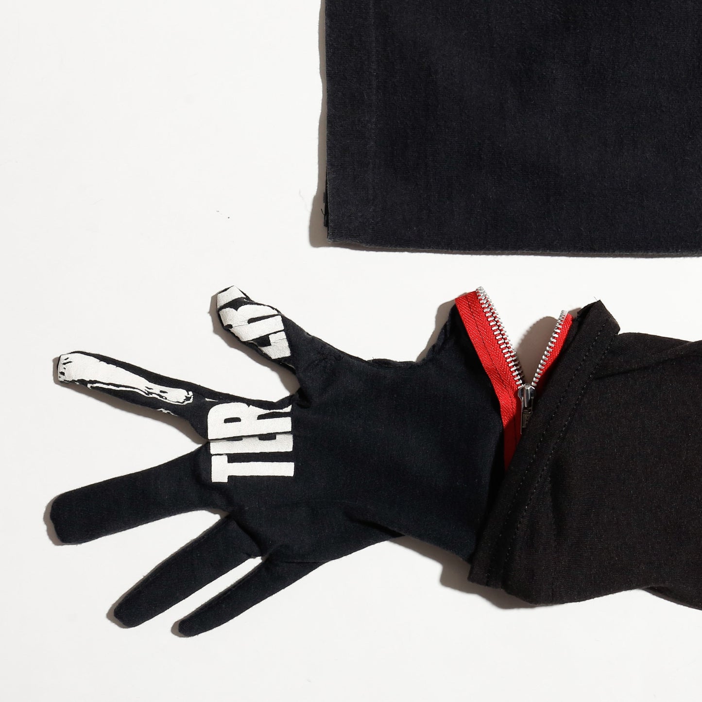 *one-off hybrid hooded cut sew, with detachable gloves