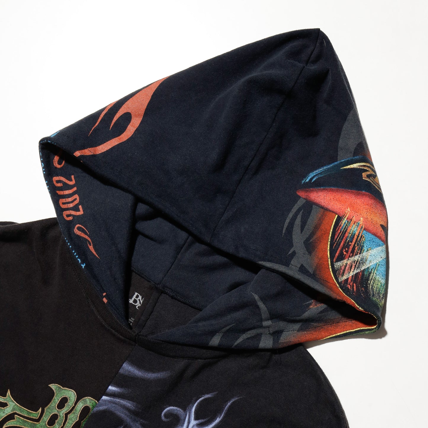 *one-off hybrid hooded cut sew, with detachable gloves