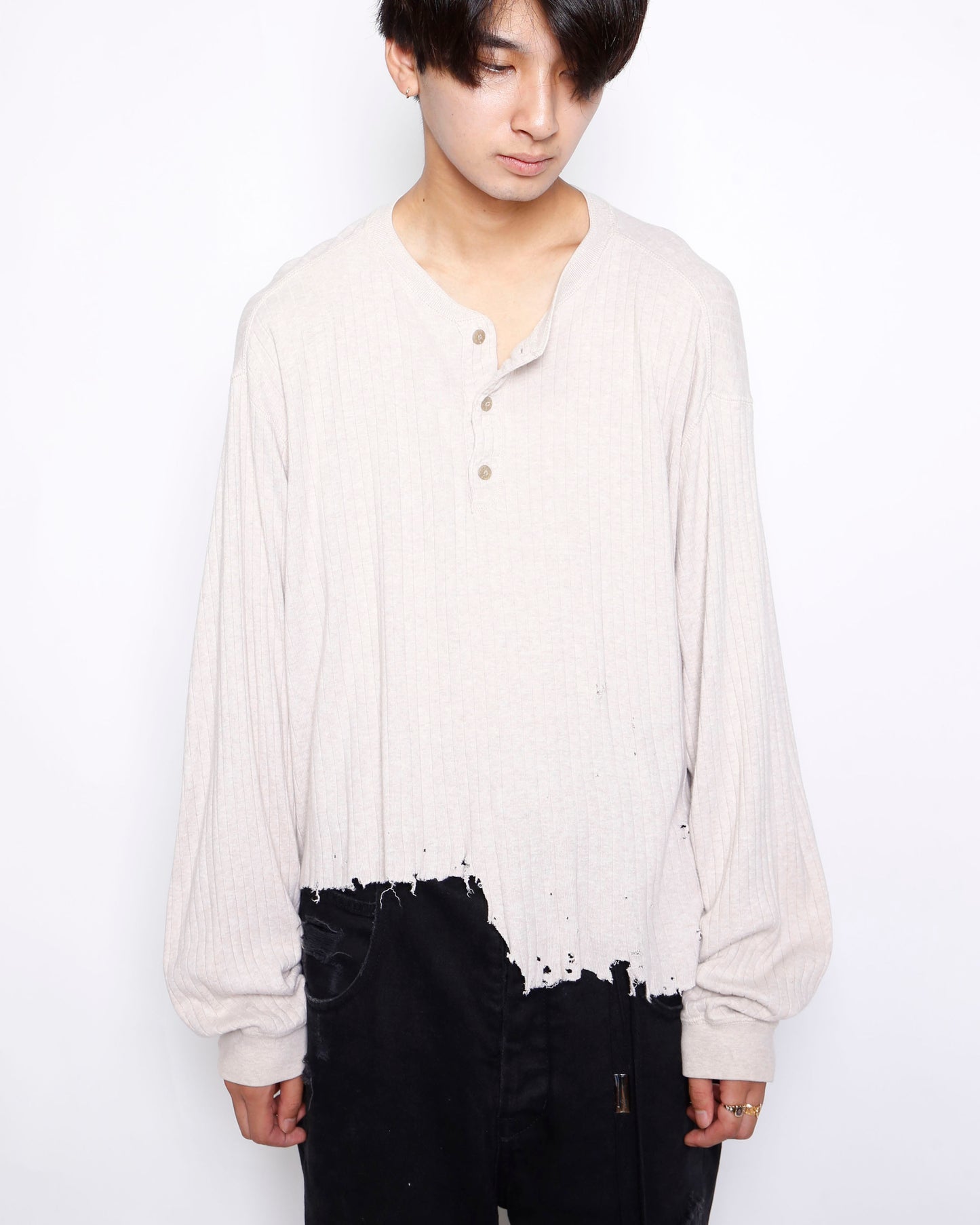 *one-off levi's broken henry neck cut sew