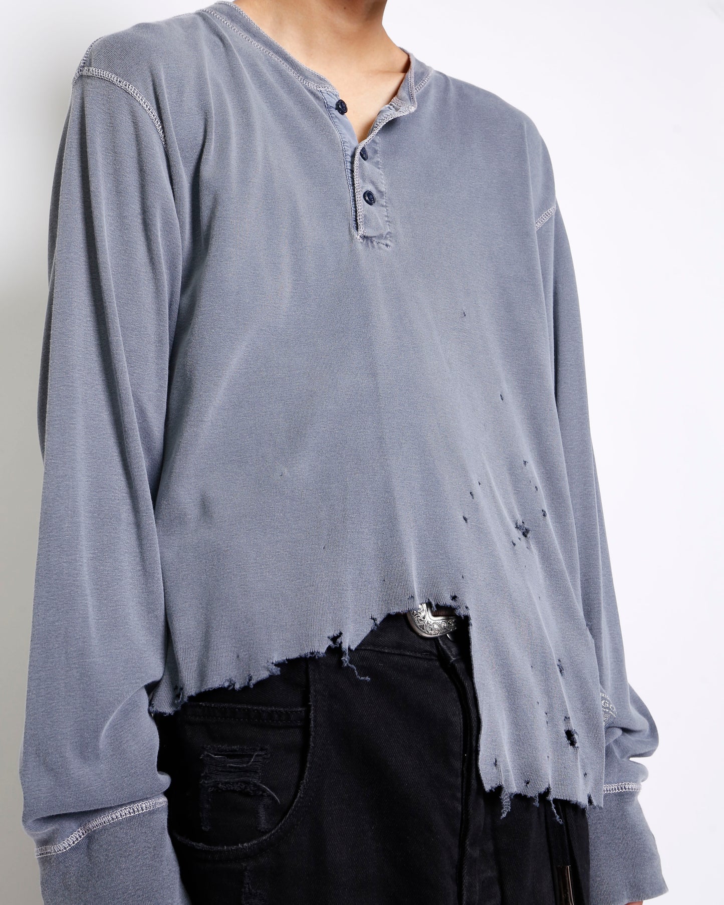 *one-off broken henry neck cut sew