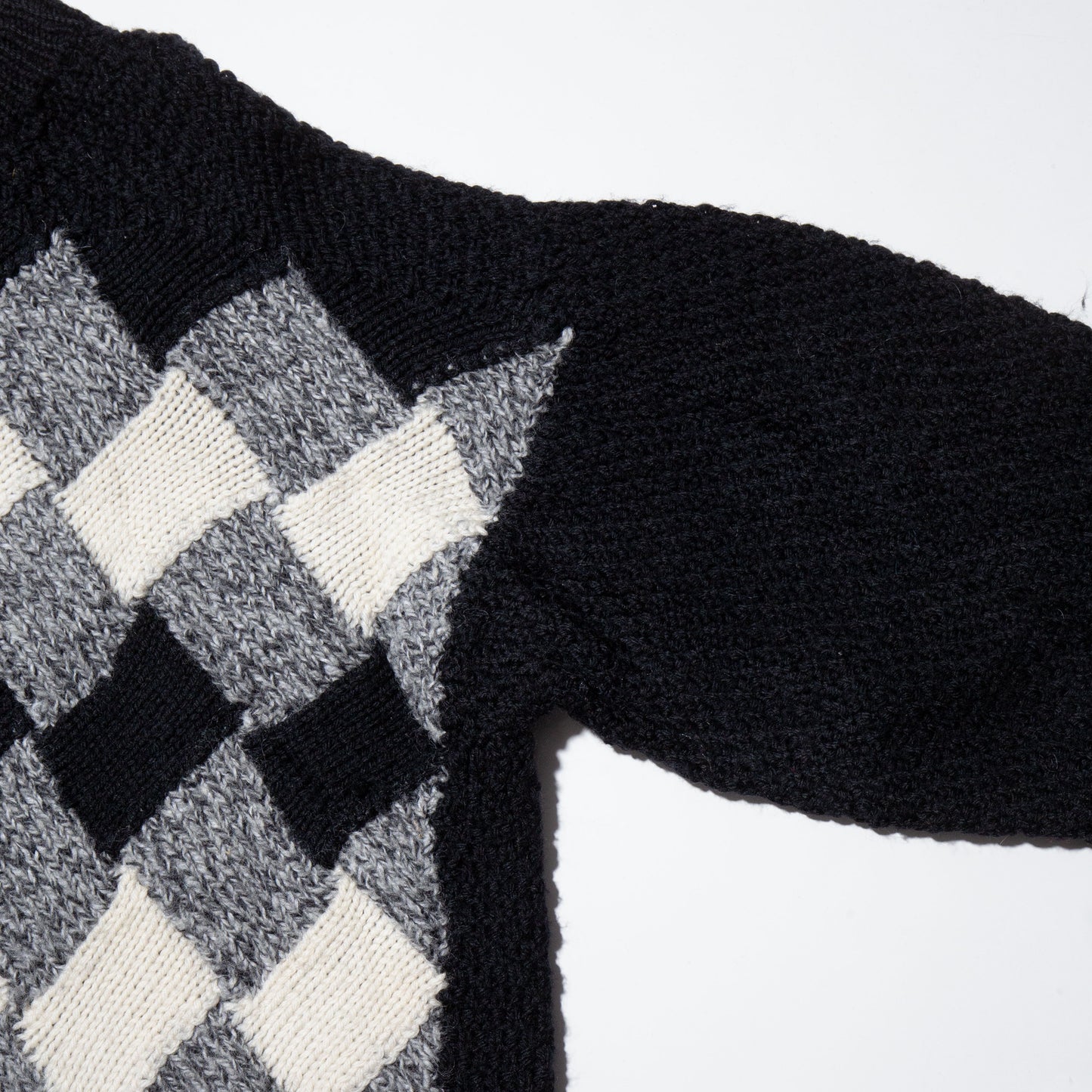 Vintage hand-knit dia sweater