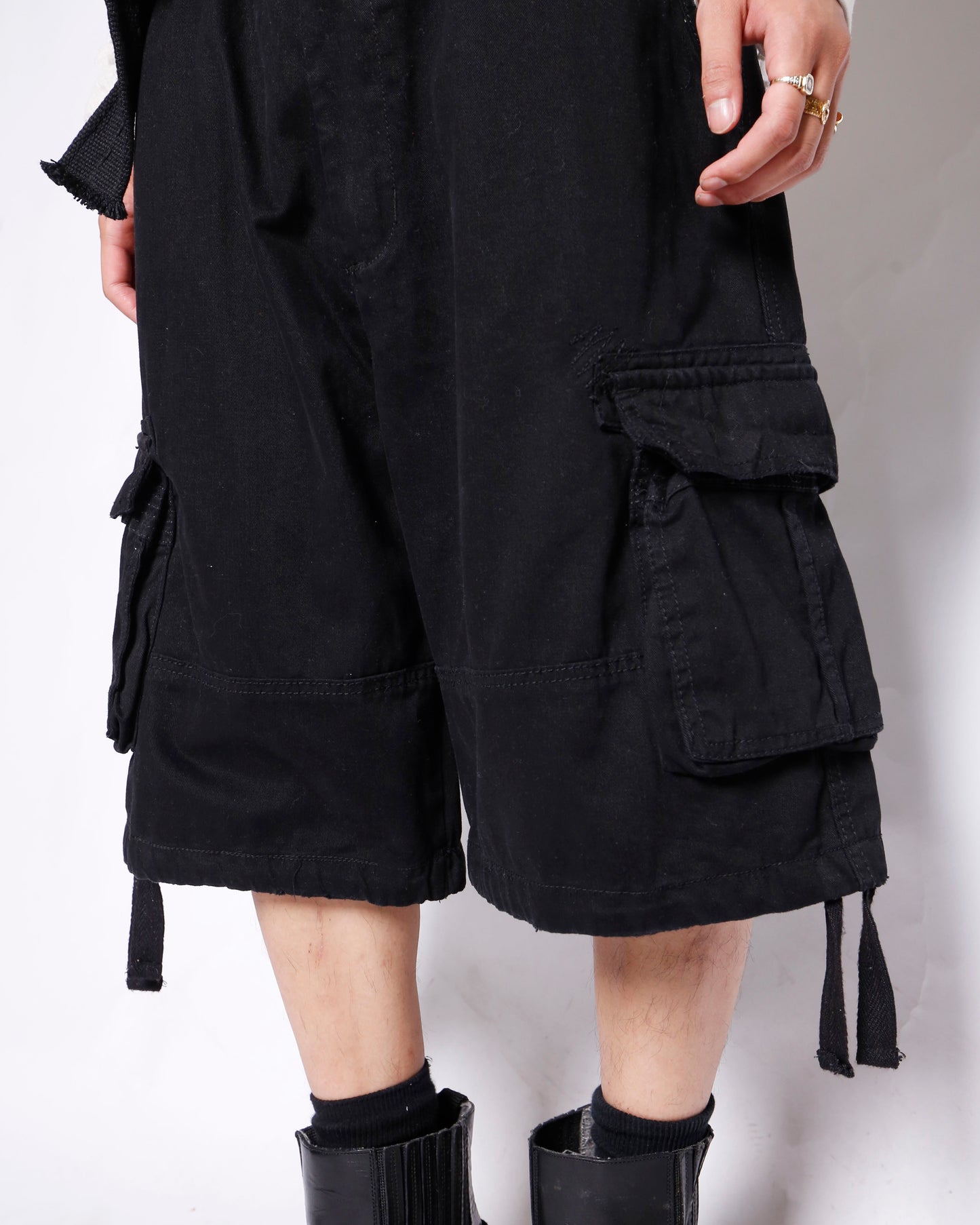 vintage belted wide cargo shorts