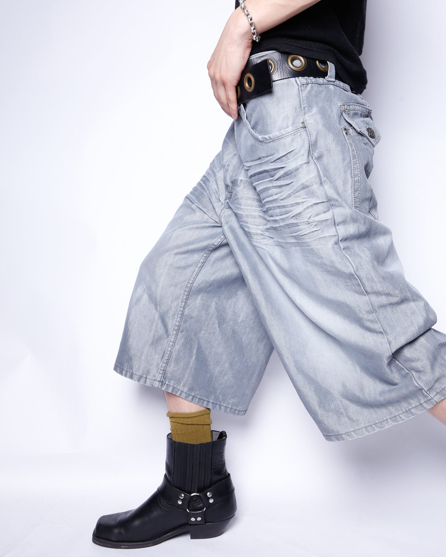vintage shinny baggy shorts