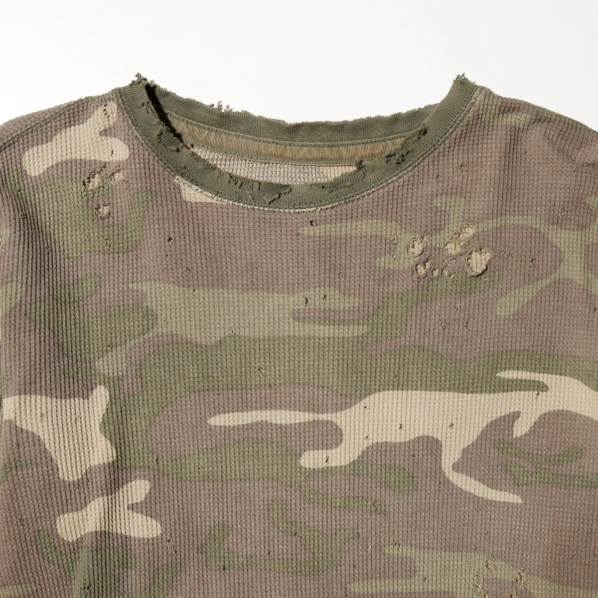 *one-off broken camo thermal l/s