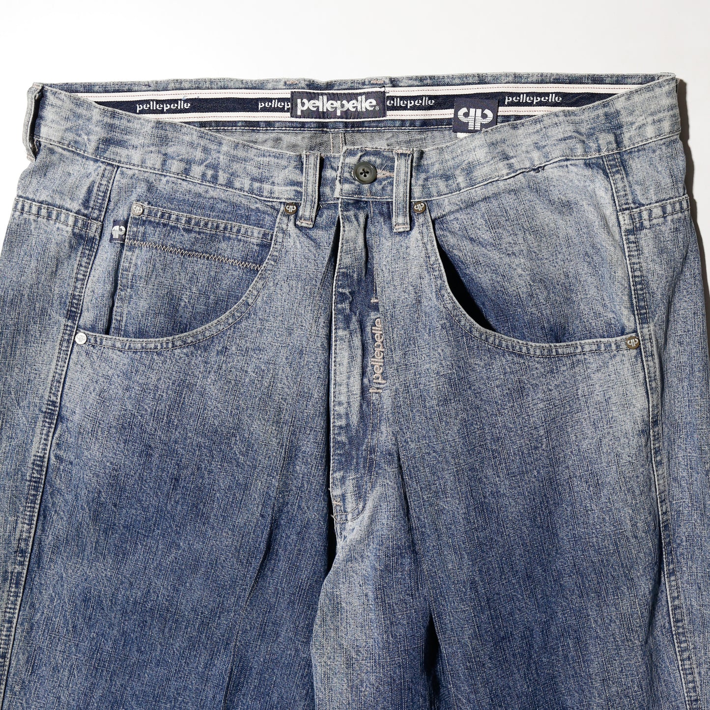 vintage pelle pelle center tuck baggy shorts