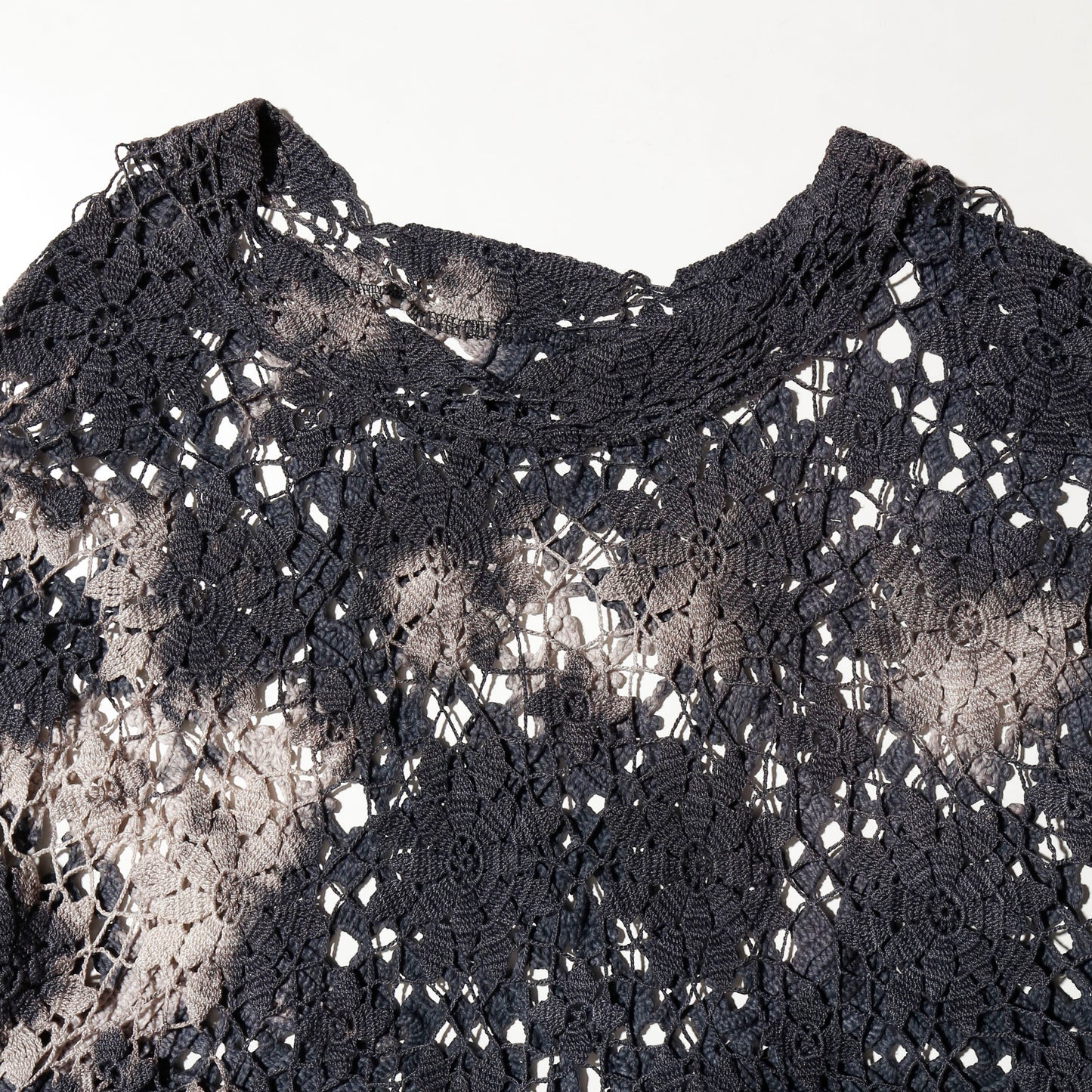 *one-off acid dye vintage lace up pullover