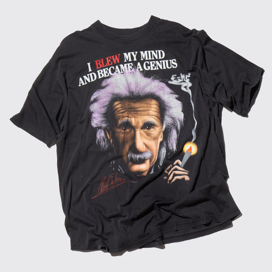 vintage 90-00’s Albert Einstein blew t-shirt