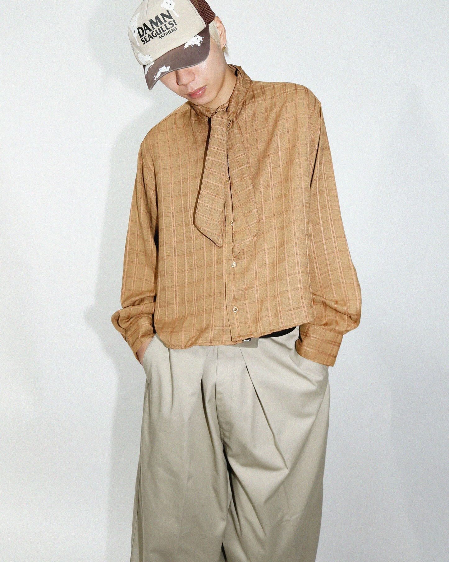 *one-off cropped bowtie check shirt