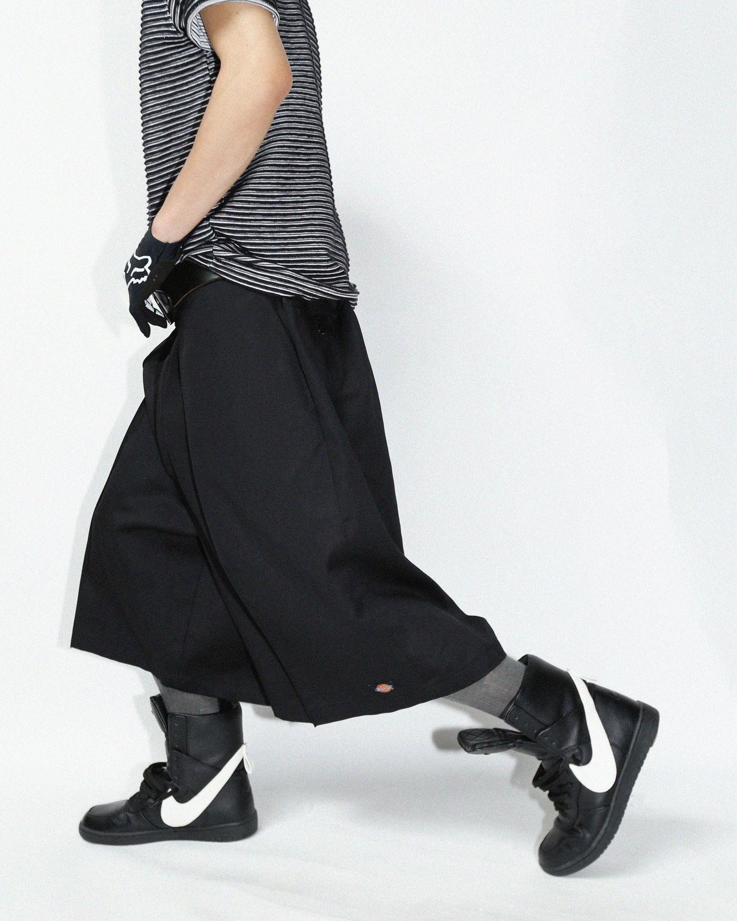*one-off dickies center tuck shorts