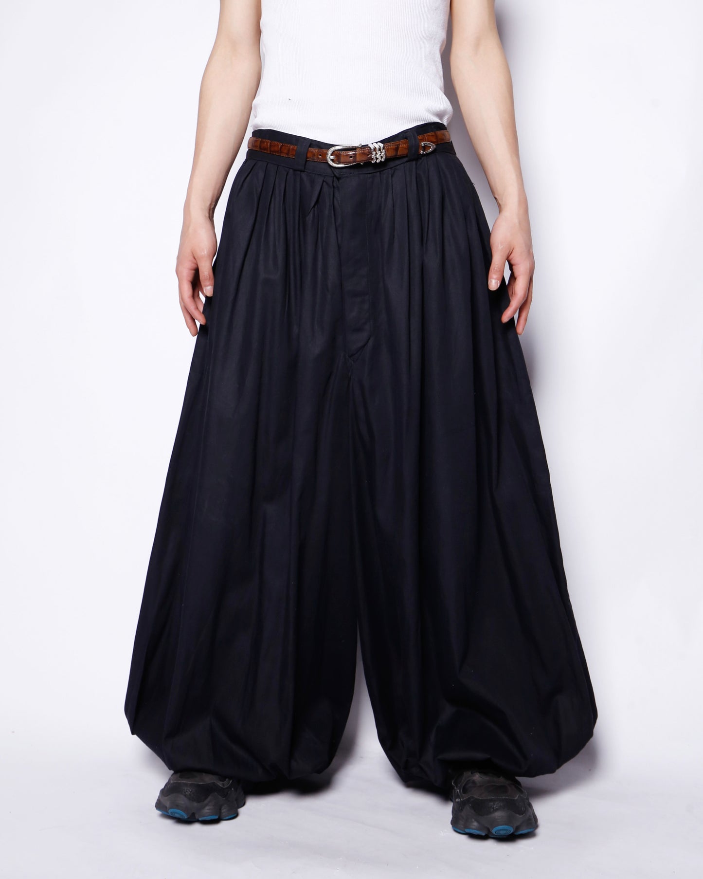 vintage euro pleated wide balloon trousers