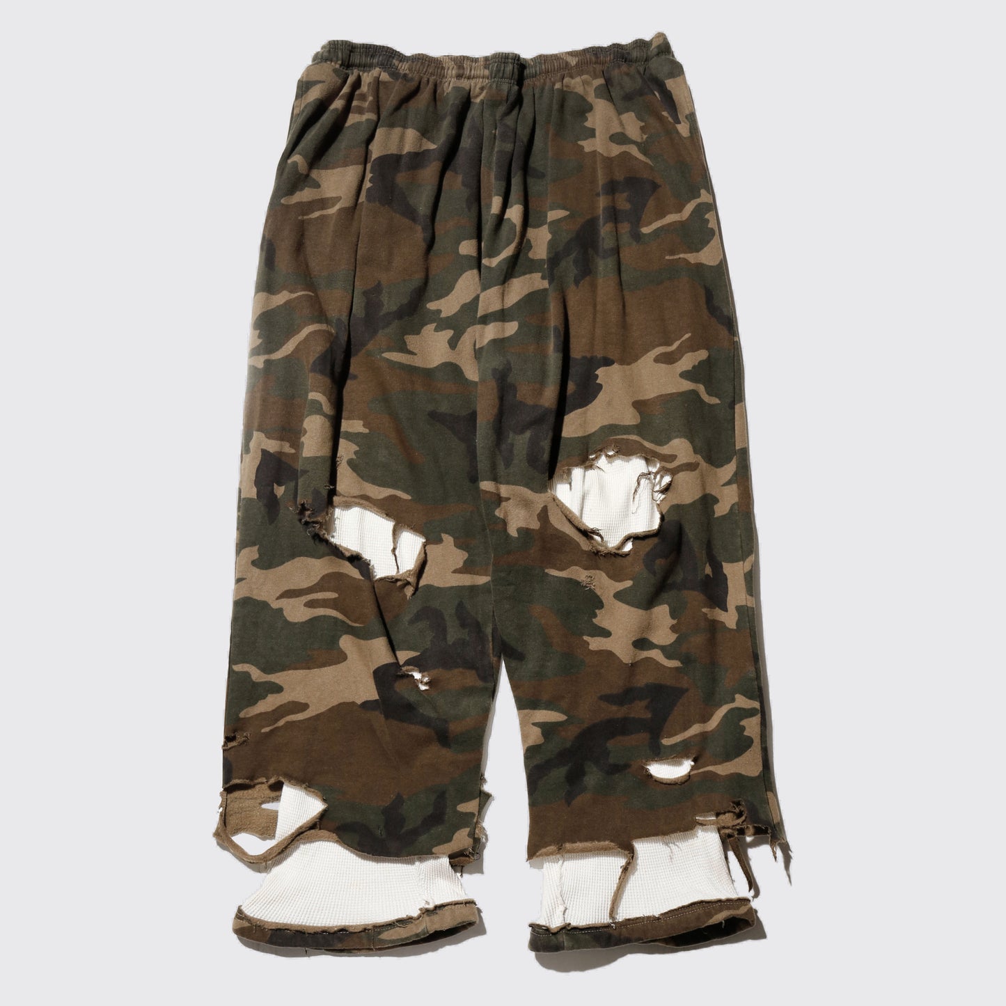 *one-off broken camo wide sweat pants with thermal liner
