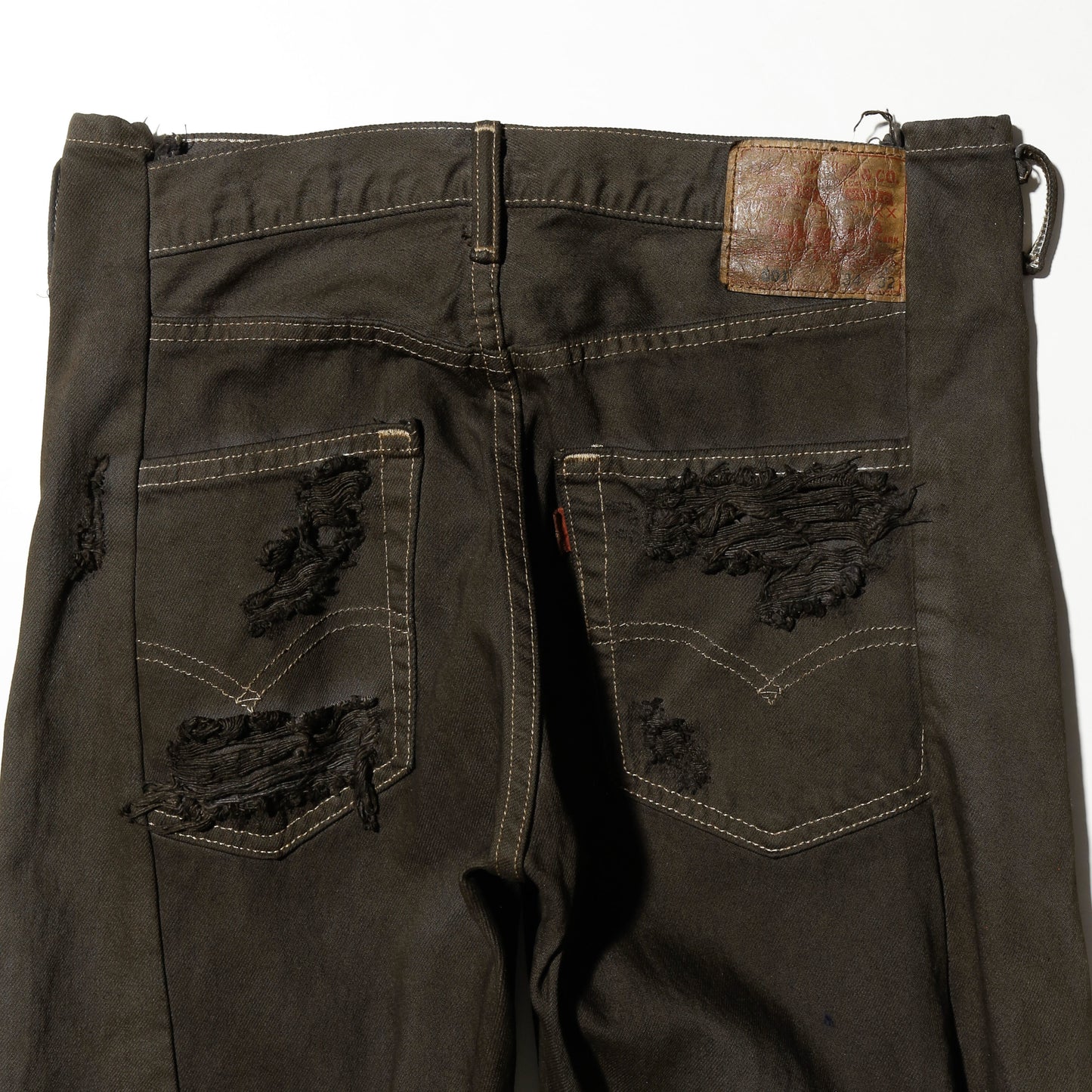 *one-off broken cargo upside down jeans: model-maddy finish