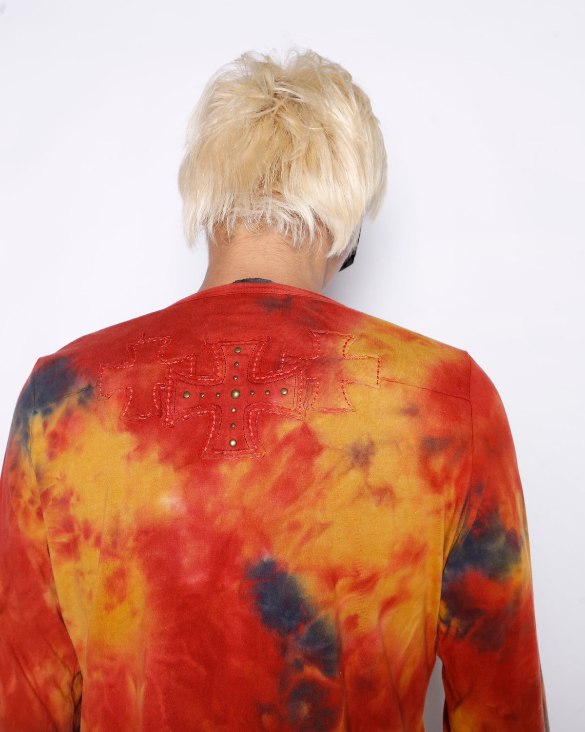 vintage studs cross volcano l/s
