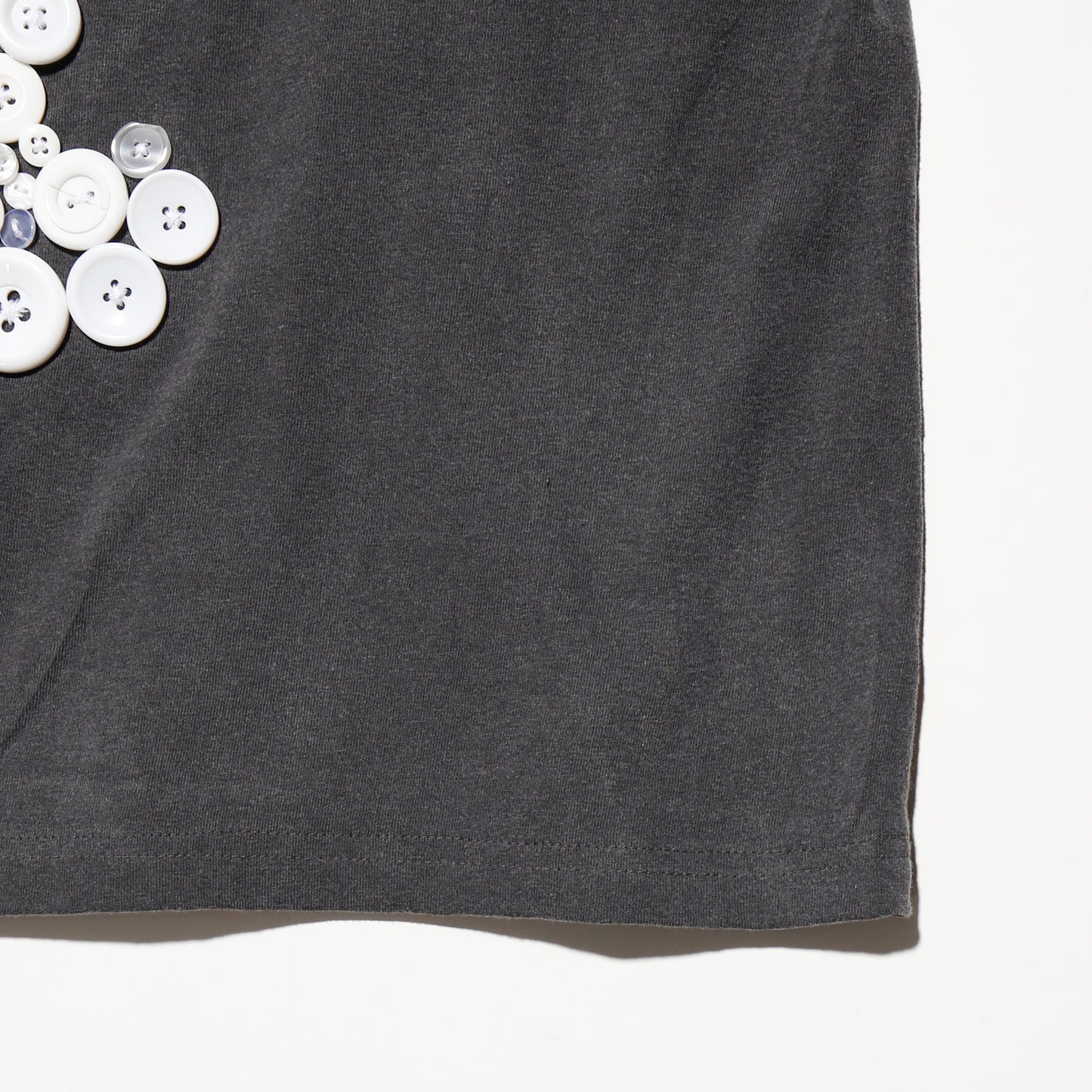 *one-off tsugihagi sleeve l/s - button assemblage