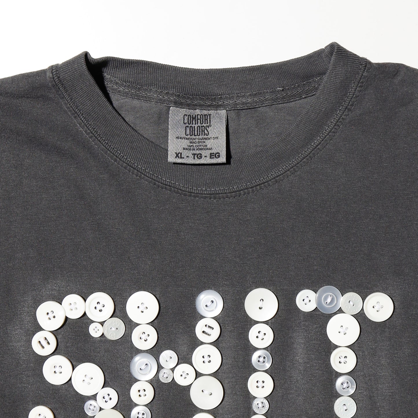 *one-off tsugihagi sleeve l/s - button assemblage