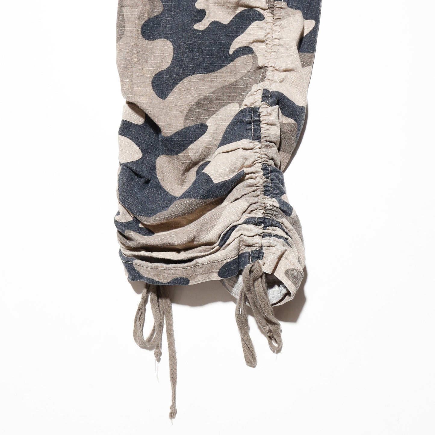 vintage shirring low rised desert camo trousers